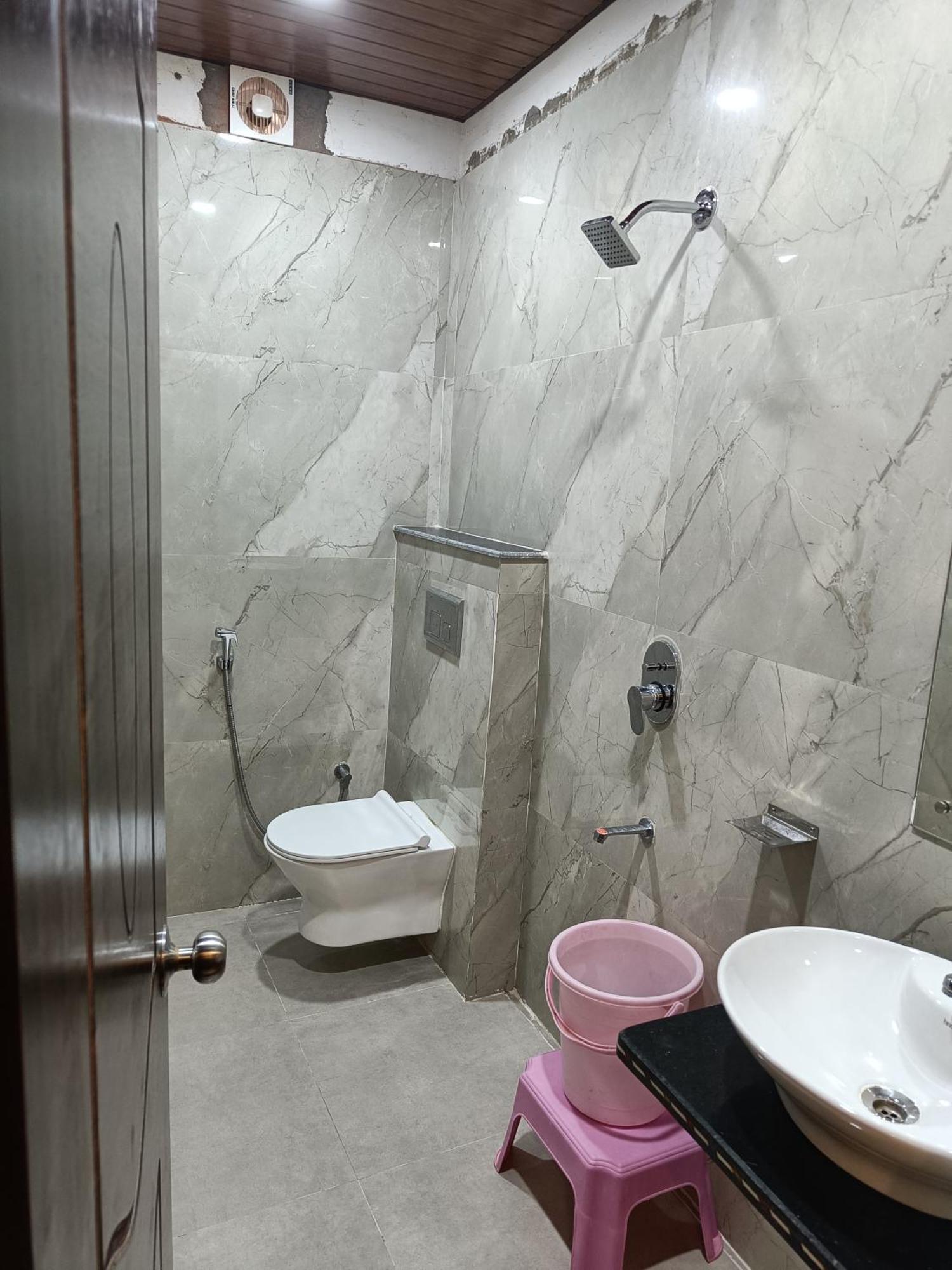 Pragya International Hotel Varanasi Exterior foto