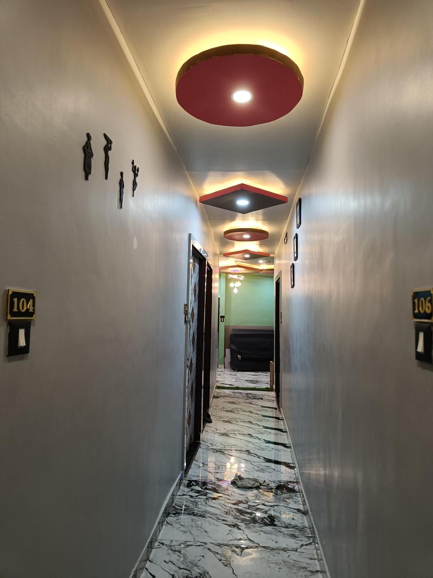 Pragya International Hotel Varanasi Exterior foto